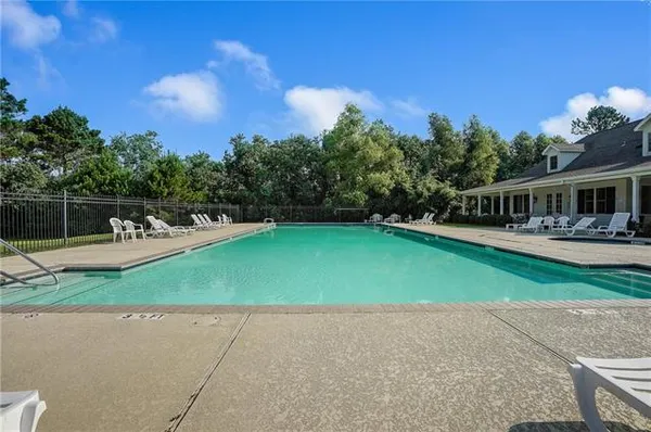 $465,000 | 2049 White Dove Drive, Madisonville, LA 70447