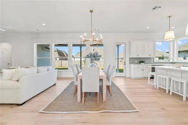 $465,000 | 2049 White Dove Drive, Madisonville, LA 70447