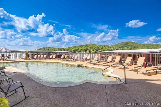 $359,900 | 708 Clearwater Drive, Unit 1H, Camdenton, MO 65020