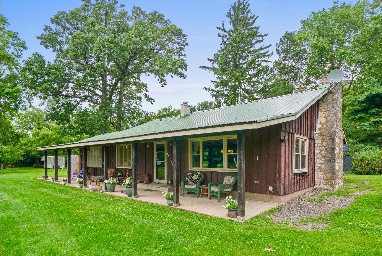 3435 Howlett Road Paw Paw, IL 61353 - Photo 2 of 36