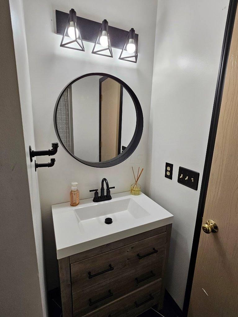 1451 Tera Alta Road Columbus, OH 43207 - Photo 14 of 20 CA37ACC8-4580-4EF1-901D-48B476A4B21A