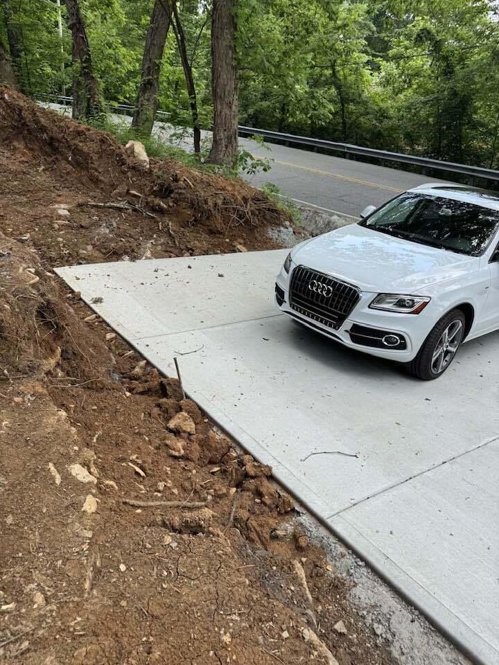 6829 Big Ridge Road Hixson, TN 37343 - Photo 24 of 37 Big Ridge driveway 3