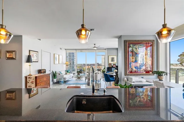 $5,975 | 175 1st Street South, Unit 1103, St. Petersburg, FL 33701