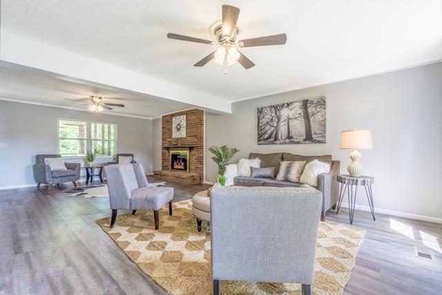 1831 River Chase Road Hixson, TN 37343 - Photo 3 of 42 Living Room