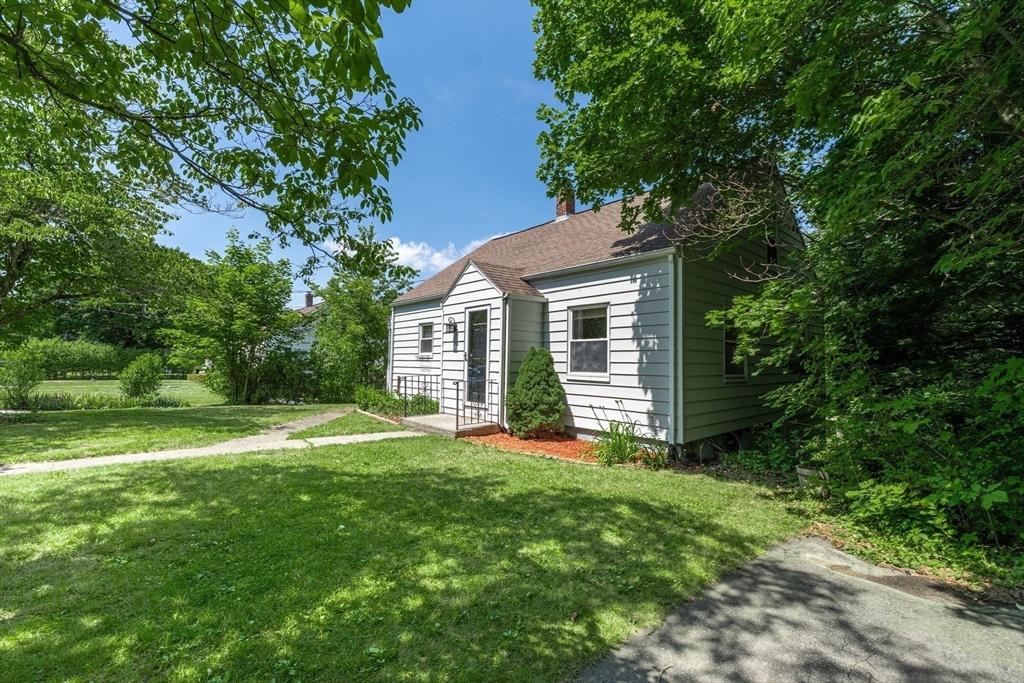 152 Southbridge Road Dudley, MA 01571 - Photo 28 of 33