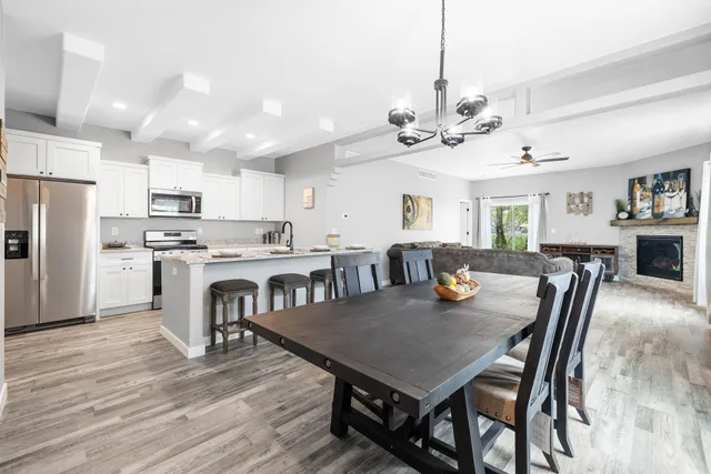 $2,395 | 1310 Daisy Drive, West Bend, WI 53090