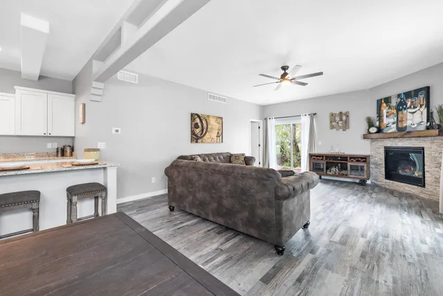 $2,395 | 1310 Daisy Drive, West Bend, WI 53090