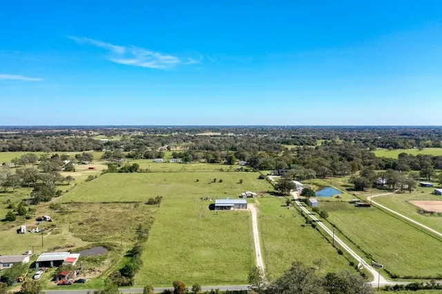 a view of a lake with houses