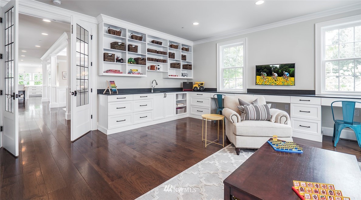 9262 Points Drive Northeast Yarrow Point, WA 98004 - Photo 12 of 25