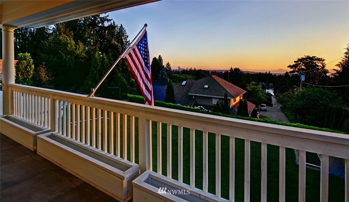 9262 Points Drive Northeast Yarrow Point, WA 98004 - Photo 17 of 25