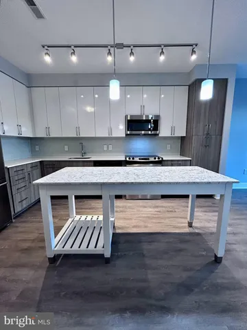 $3,000 | 145 Riverhaven Drive, Unit 554, Oxon Hill, MD 20745