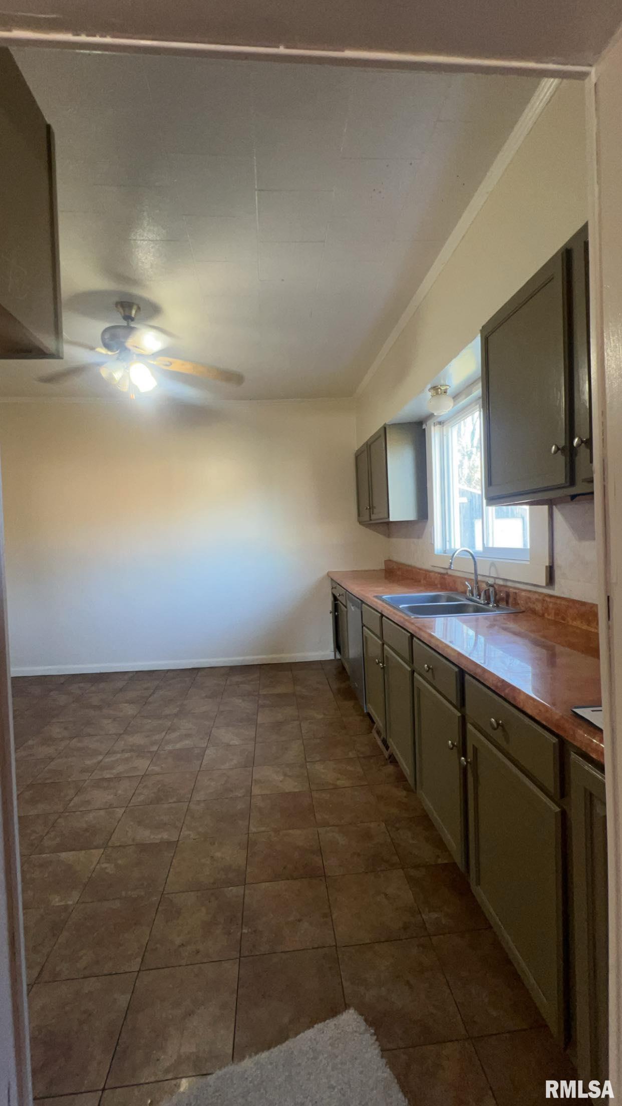 116 North Dean Street Royalton, IL 62983 - Photo 12 of 33