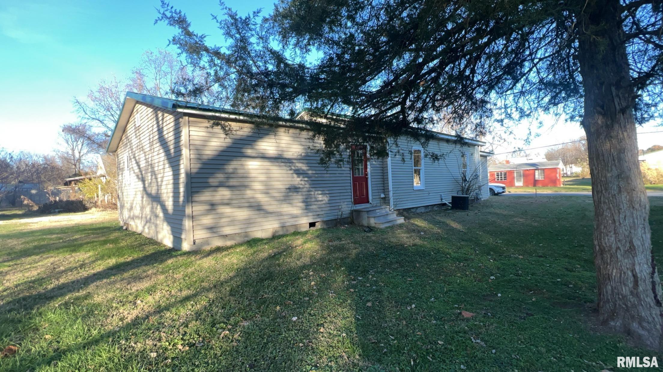 116 North Dean Street Royalton, IL 62983 - Photo 3 of 33