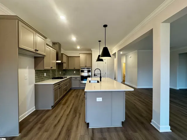 $549,000 | 210 Castlebar Street, Woodruff, SC 29388