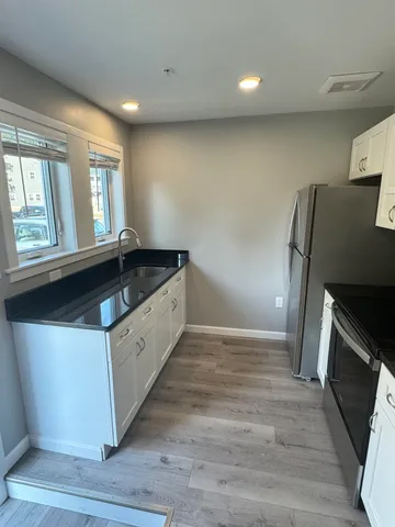 $1,750 | 24 Monarch Way, Unit 107, Portsmouth, NH 03801