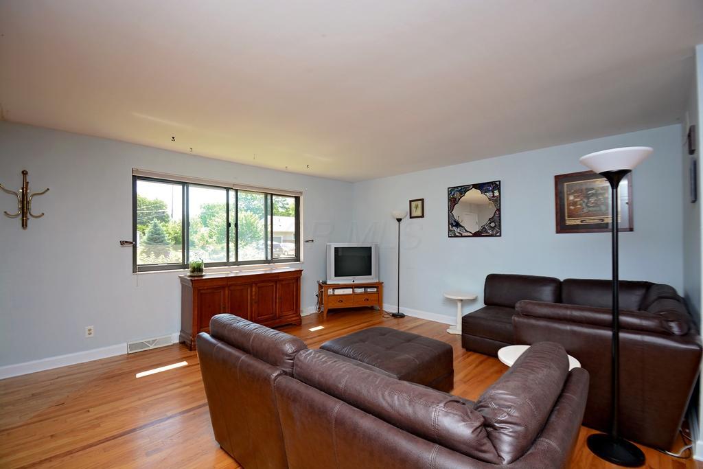 4537 Sandy Lane Road Columbus, OH 43224 - Photo 2 of 25 Gallery Image 2
