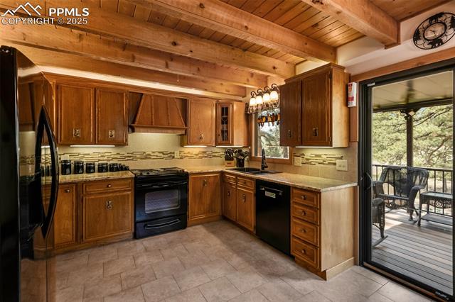 334 Pulver Road Lake George, CO 80827 - Photo 12 of 50 Stunning granite countertops and ceramic floors