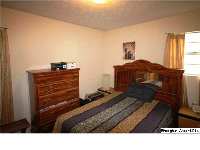 2122 Finley Street Southwest Jacksonville, AL 36265 - Photo 5 of 29