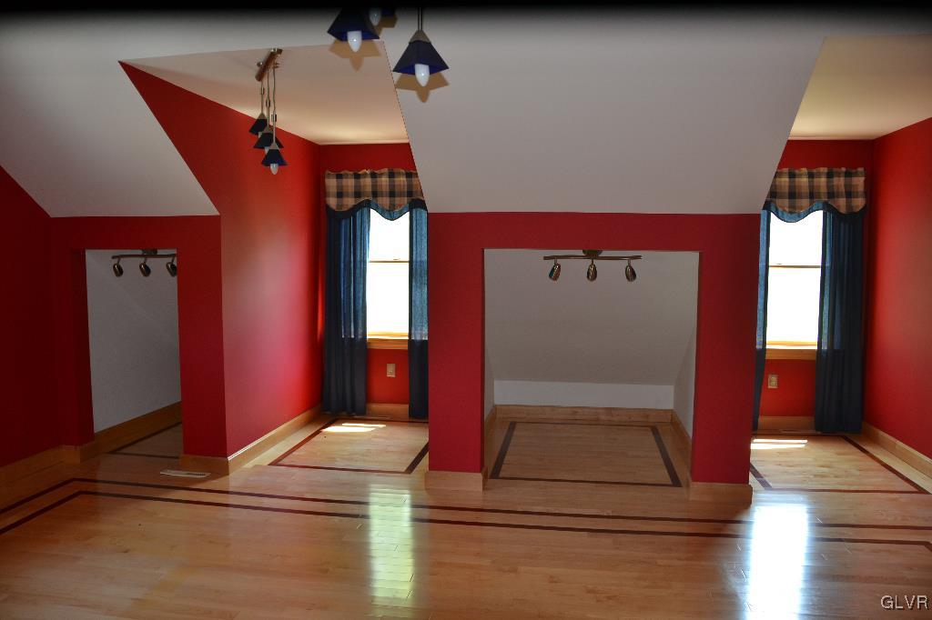 4038 Spring Street Whitehall, PA 18052 - Photo 25 of 37 Gallery Image 25