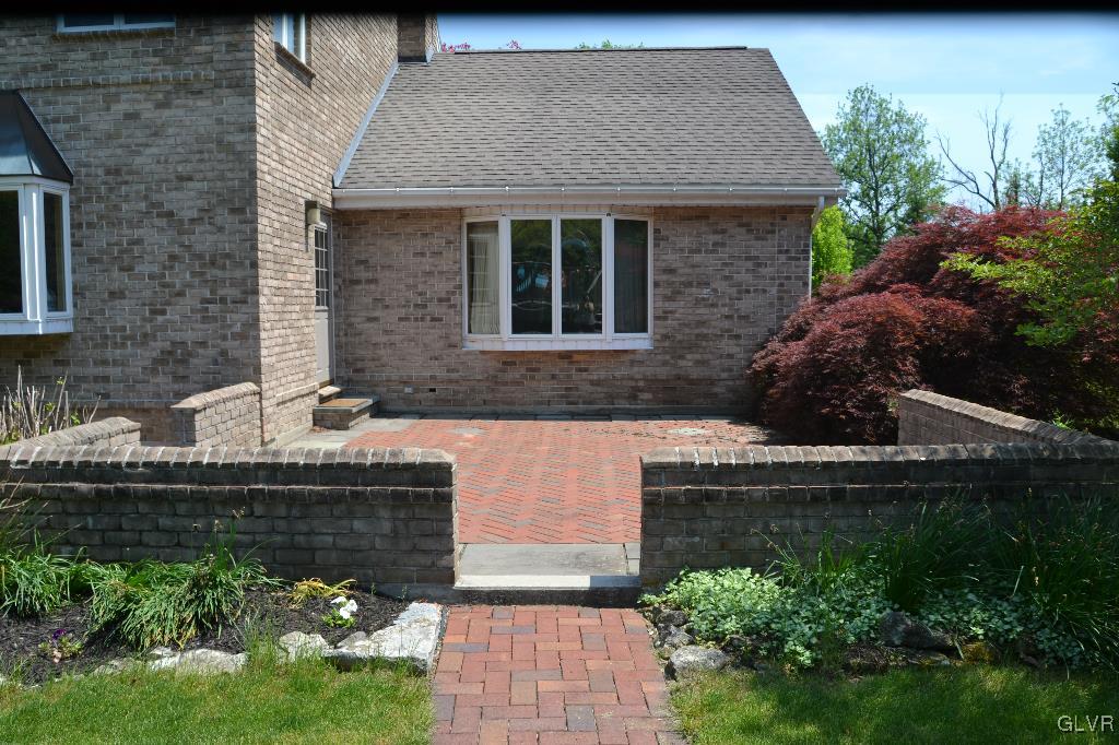 4038 Spring Street Whitehall, PA 18052 - Photo 34 of 37 Gallery Image 34