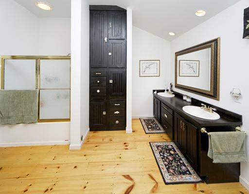 34 Browns Cove Road Round Pond, ME 04564 - Photo 15 of 19 Bathroom.