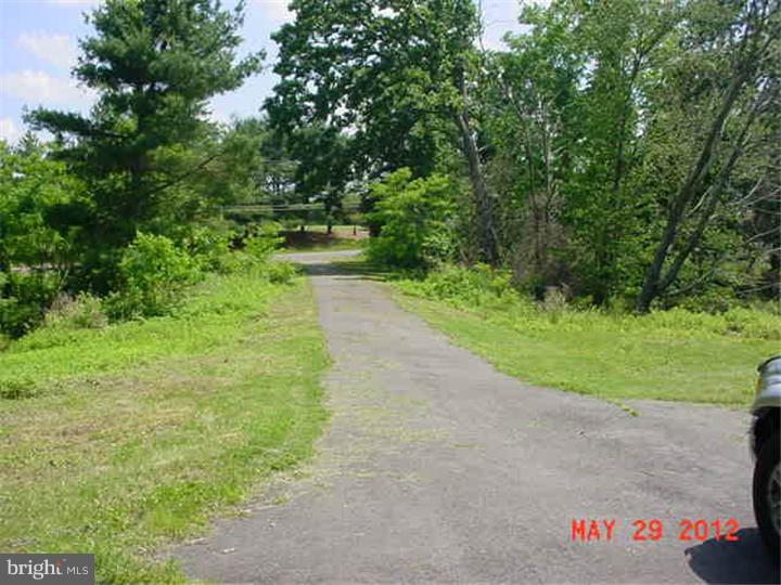142 Larrison Road Wrightstown, NJ 08562 - Photo 5 of 6