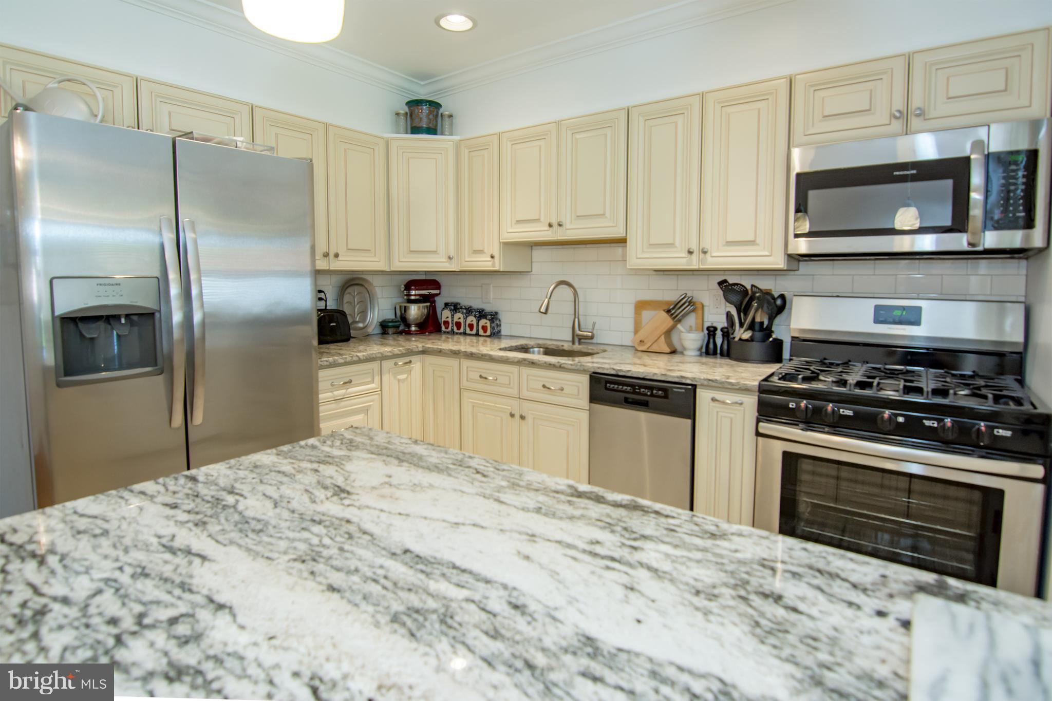 833 Lannerton Road Baltimore, MD 21220 - Photo 12 of 30 Kitchen