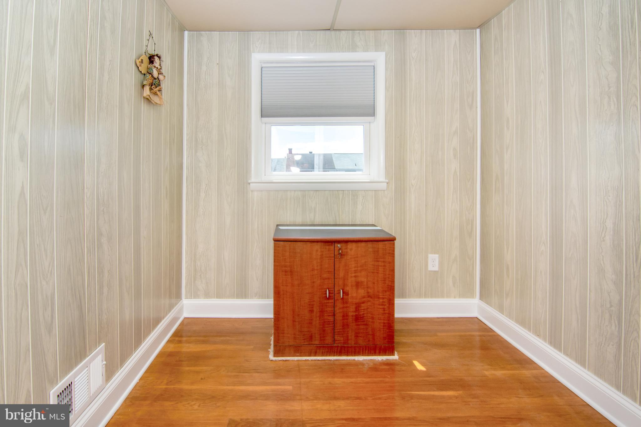 833 Lannerton Road Baltimore, MD 21220 - Photo 20 of 30 Bedroom
