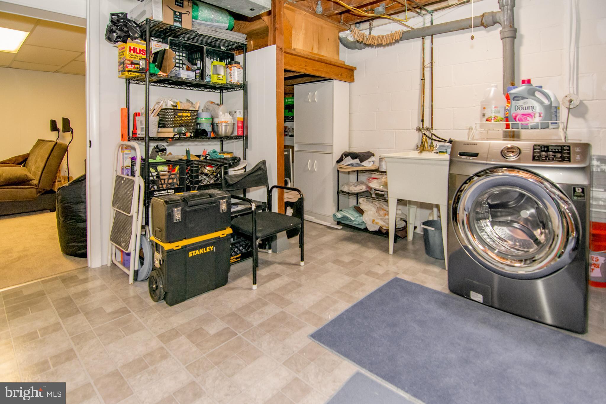 833 Lannerton Road Baltimore, MD 21220 - Photo 27 of 30 Utility/laundry room