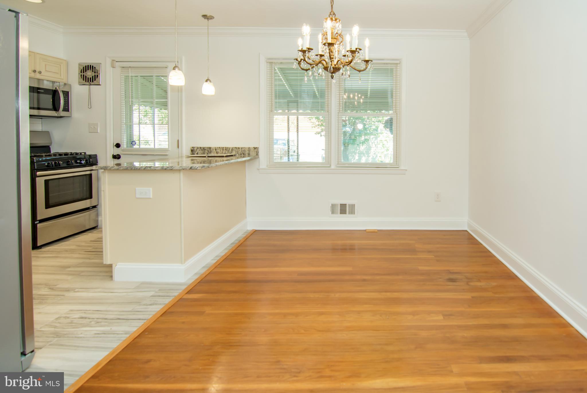 833 Lannerton Road Baltimore, MD 21220 - Photo 8 of 30 Dining Room
