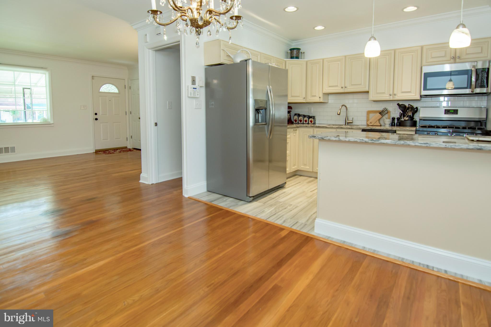 833 Lannerton Road Baltimore, MD 21220 - Photo 9 of 30 Dining Room