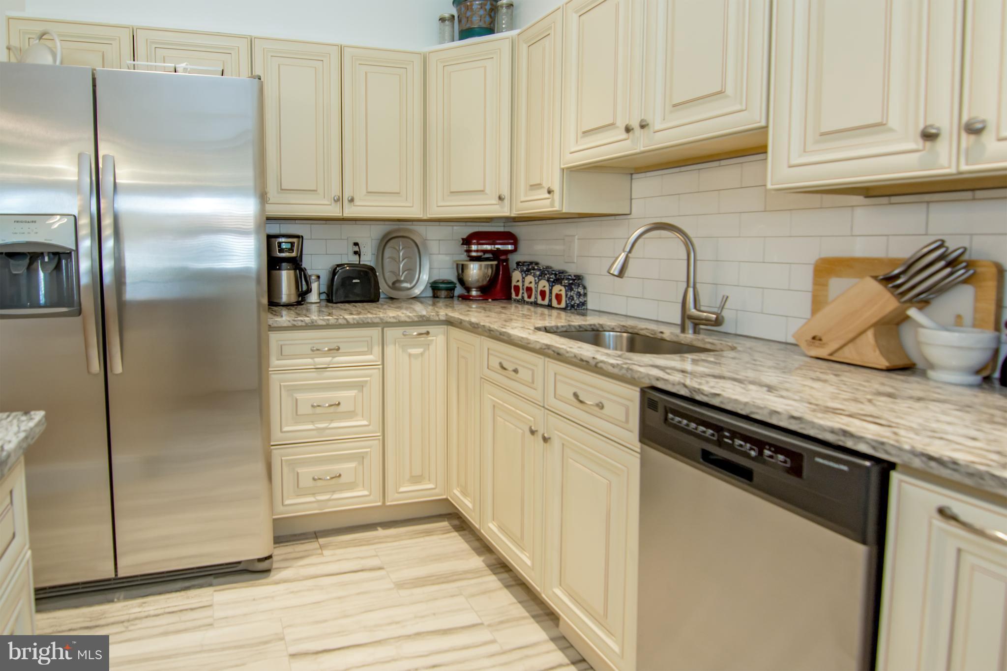 833 Lannerton Road Baltimore, MD 21220 - Photo 10 of 30 Kitchen