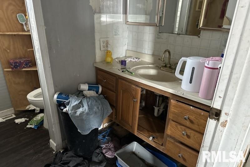 113 Martin Street Benton, IL 62812 - Photo 12 of 14