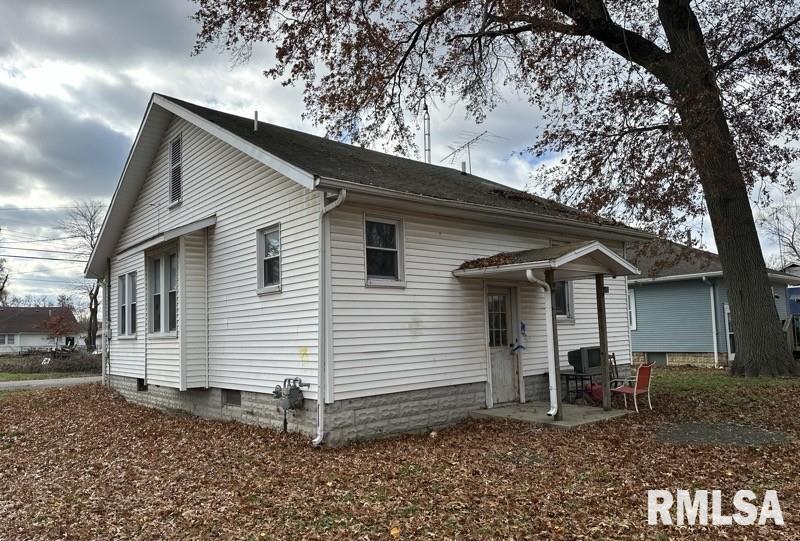 113 Martin Street Benton, IL 62812 - Photo 6 of 14