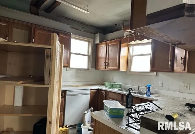 $29,900 | 113 Martin Street, Benton, IL 62812