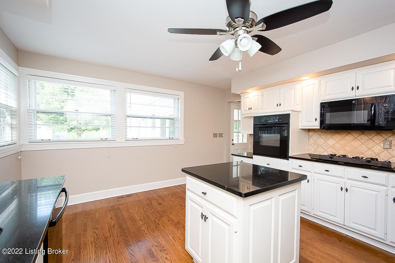 210 North Chadwick Road Louisville, KY 40222 - Photo 15 of 46 Eat-In Kitchen
