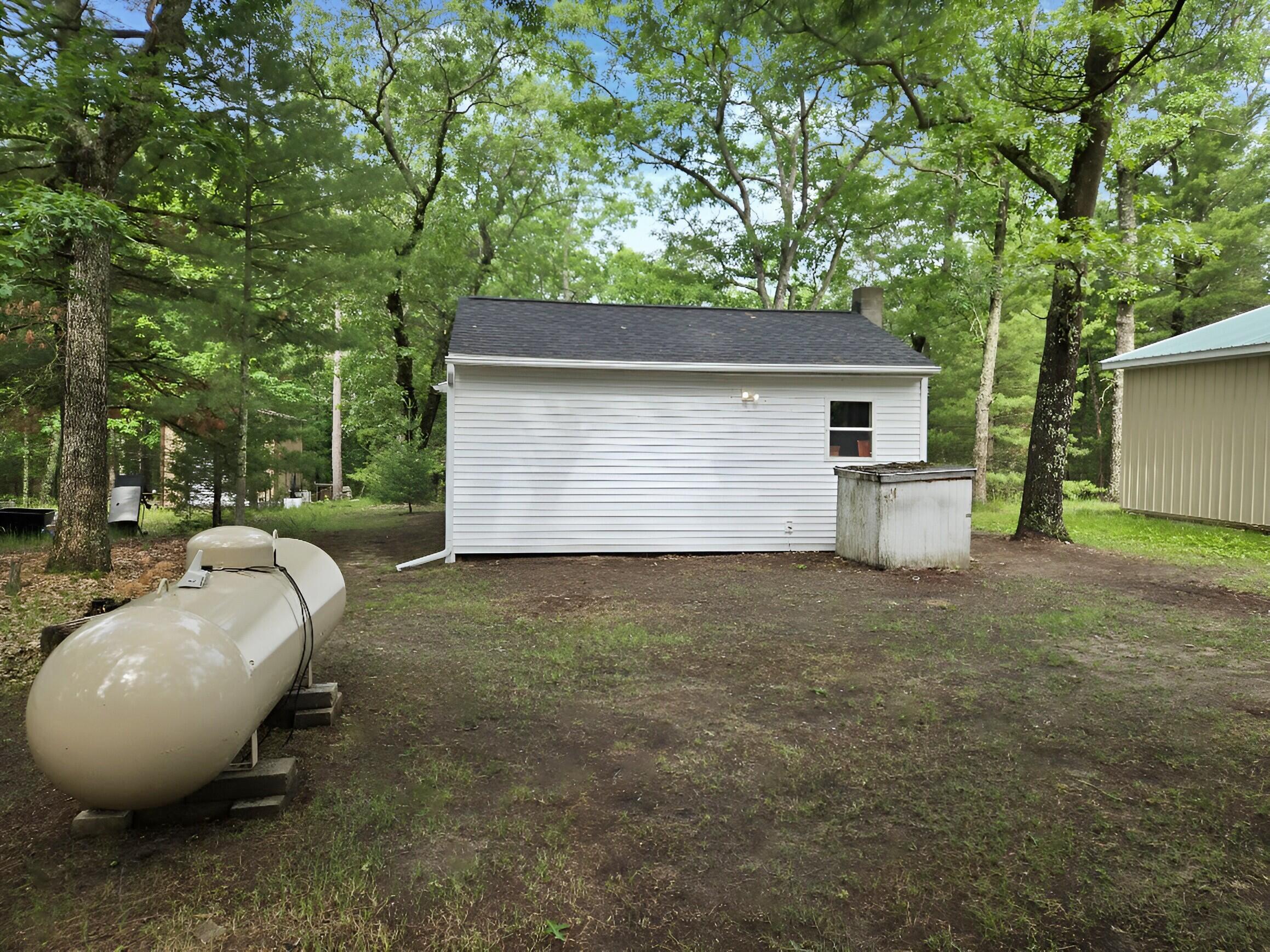 9071 South Crabapple Road Baldwin, MI 49304 - Photo 10 of 10 back