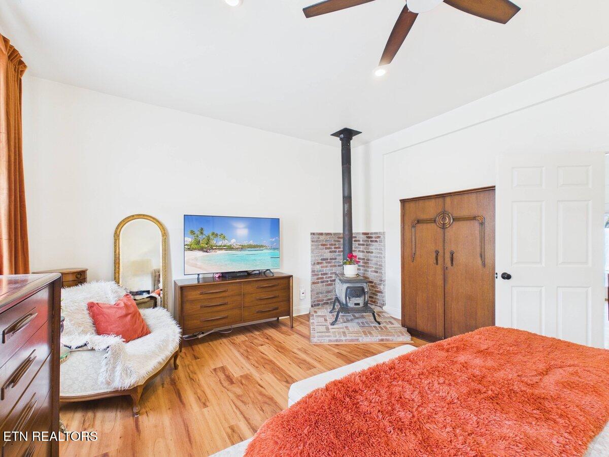 207 Thomas Road Speedwell, TN 37870 - Photo 22 of 60 CAM06131G6-PR0015-STILL030