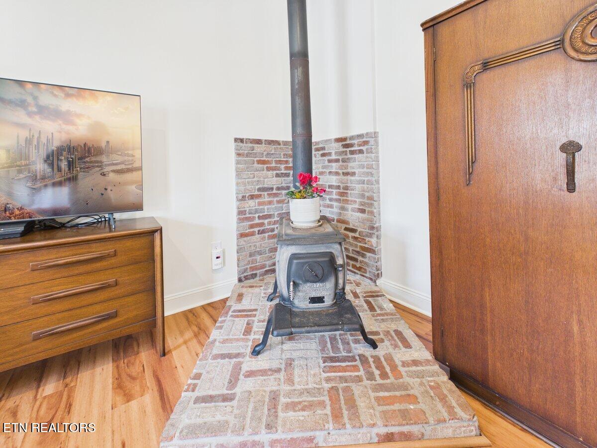 207 Thomas Road Speedwell, TN 37870 - Photo 23 of 60 CAM06131G6-PR0015-STILL031