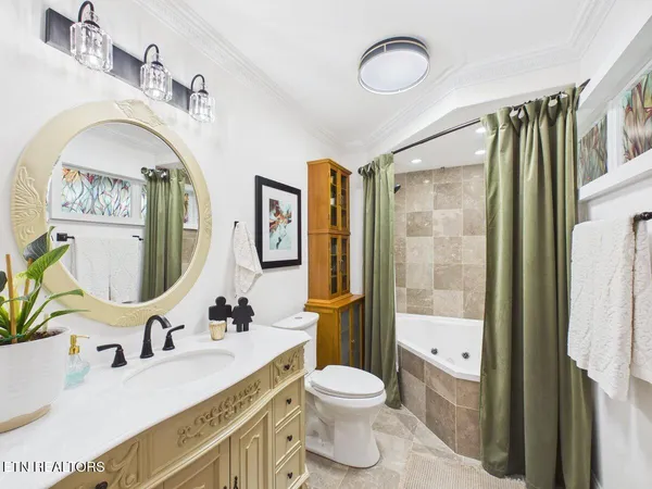 $650,000 | 207 Thomas Road, Speedwell, TN 37870