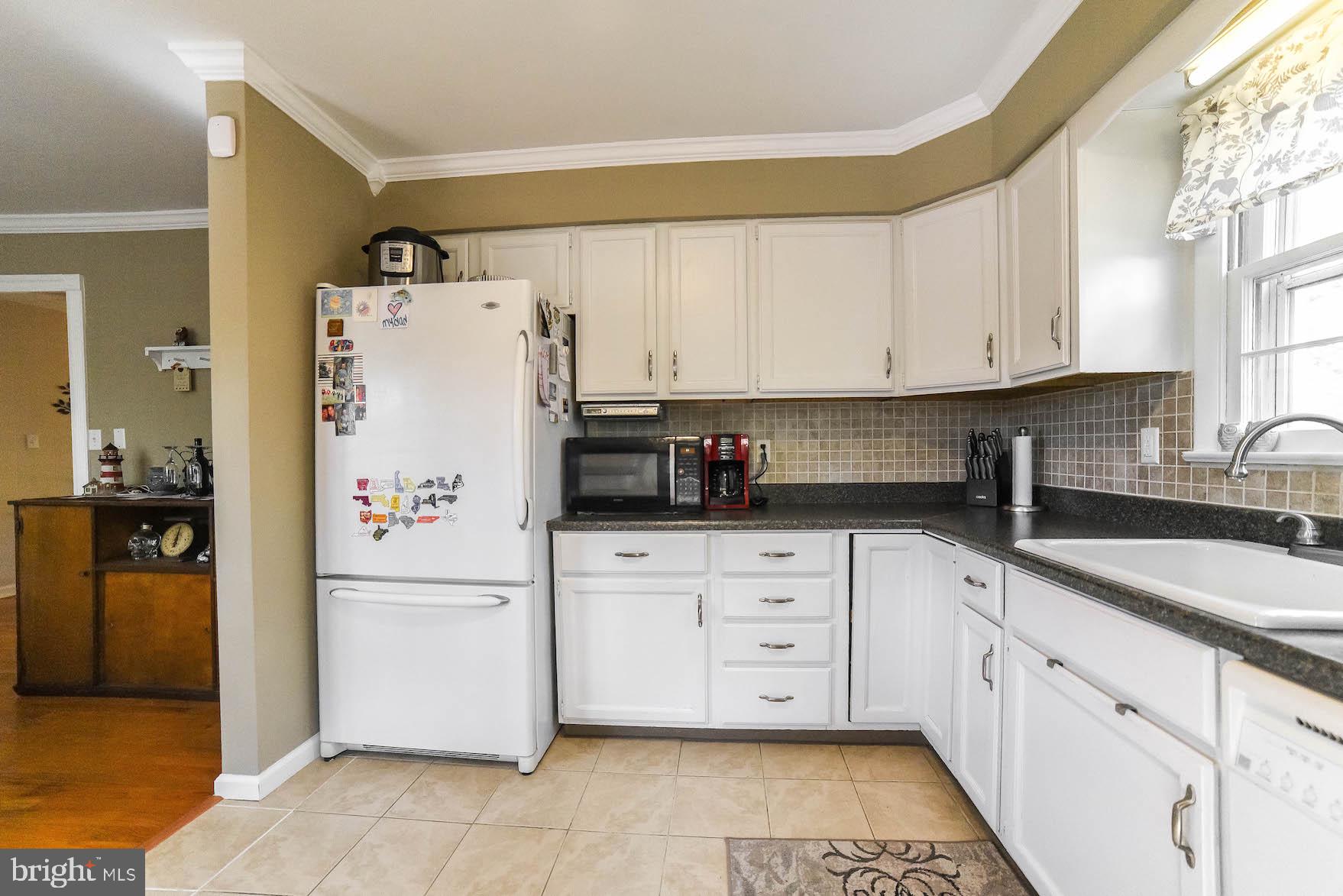 5494 Hallowing Point Road Prince Frederick, MD 20678 - Photo 10 of 34 Gallery Image 10