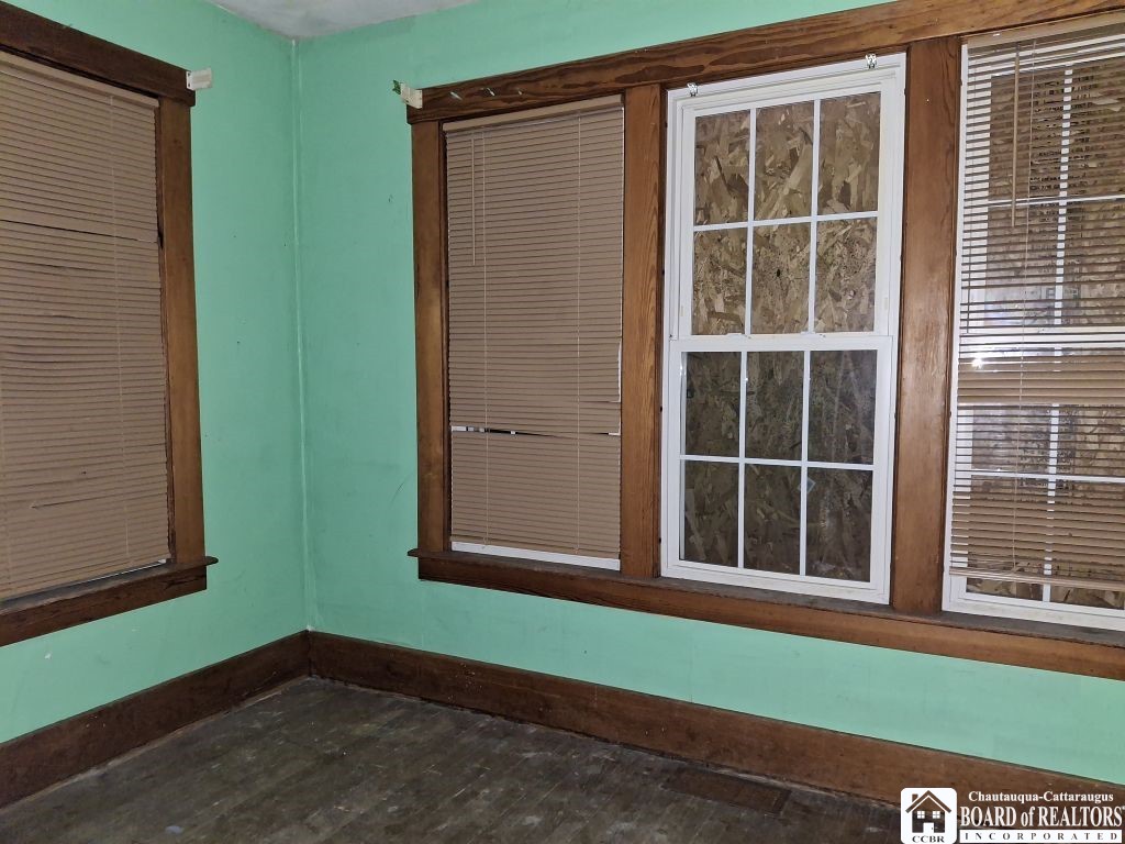 215 South 2nd Street Olean, NY 14760 - Photo 6 of 19 Enclosed front porch