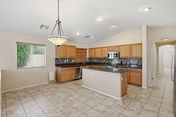 $2,900 | 5339 West Kaler Circle, Glendale, AZ 85301