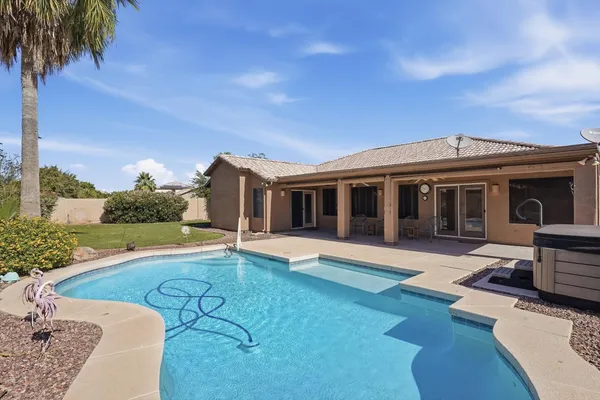 $2,900 | 5339 West Kaler Circle, Glendale, AZ 85301