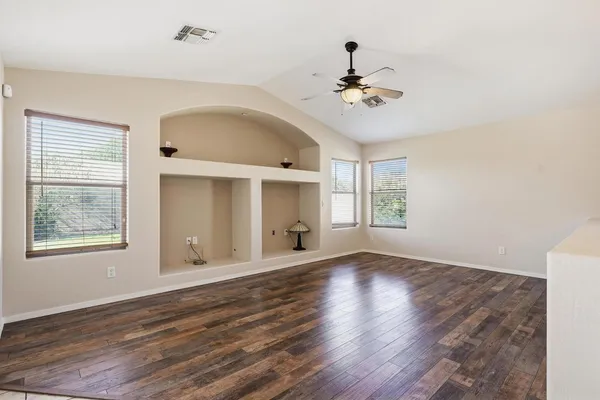 $2,900 | 5339 West Kaler Circle, Glendale, AZ 85301
