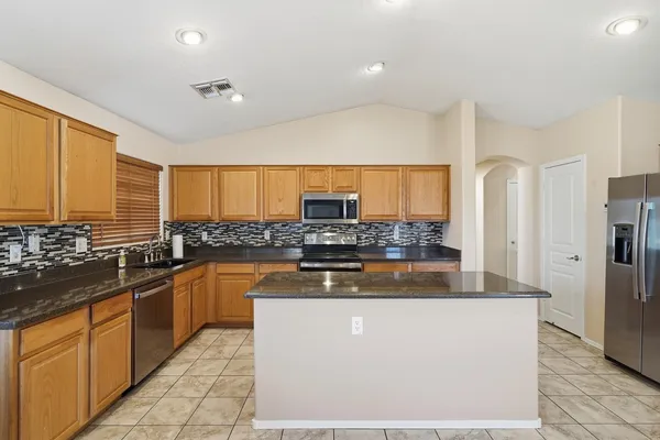 $2,900 | 5339 West Kaler Circle, Glendale, AZ 85301