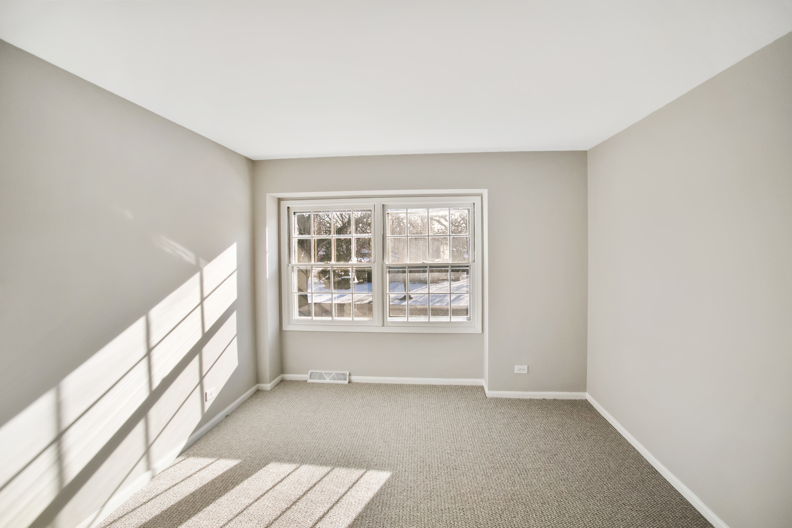 3451 Ithaca Road Olympia Fields, IL 60461 - Photo 21 of 29 a view of an empty room with a window