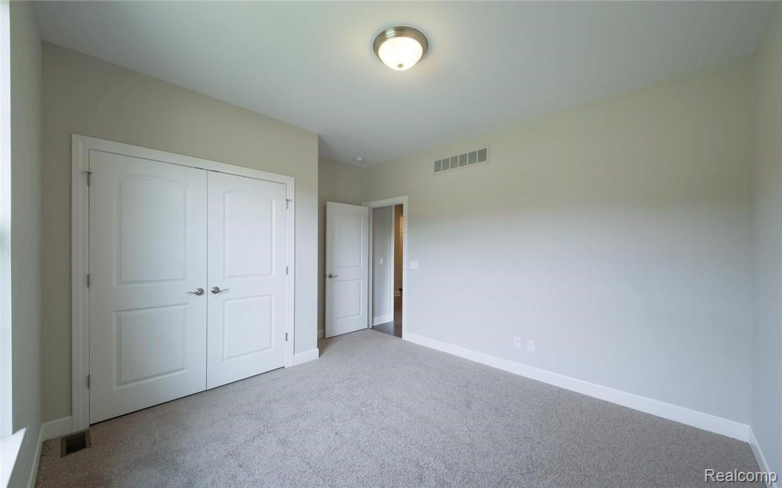 5476 Woodfall Road Clarkston, MI 48348 - Photo 8 of 30 9.jpg