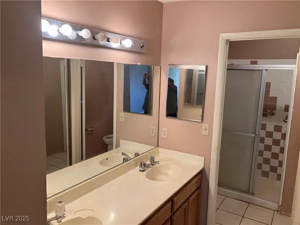 $425,000 | Undisclosed Address, Henderson, NV 89014