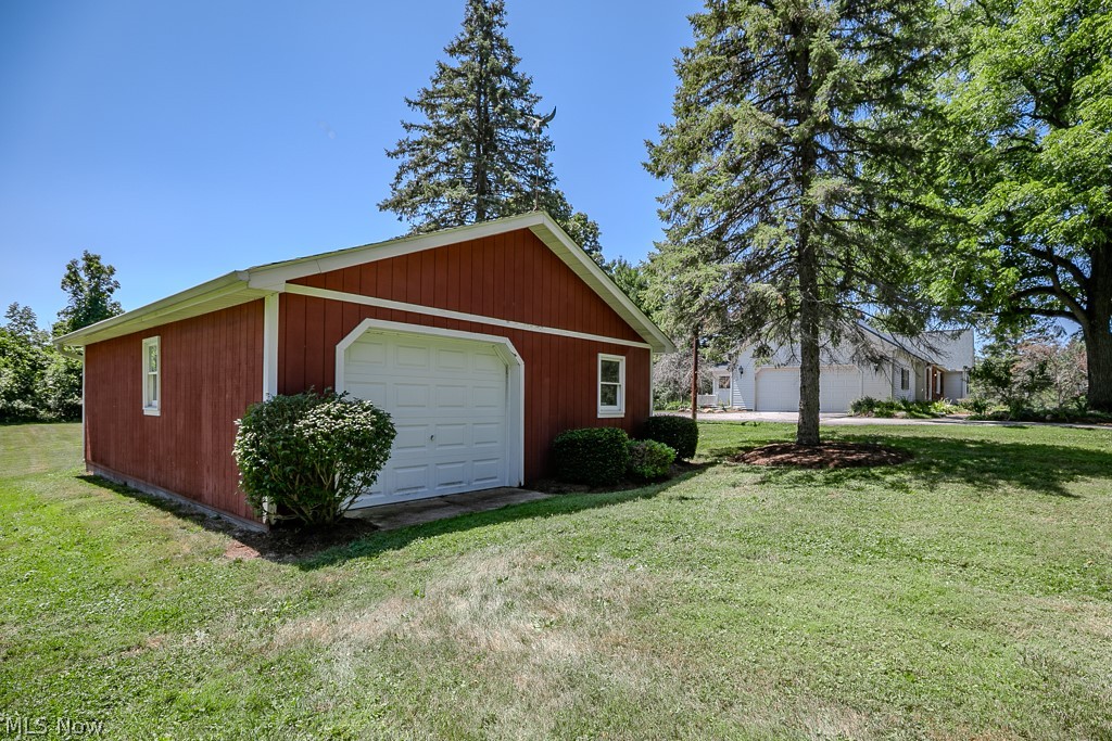 12066 Huntoon Road Painesville, OH 44077 - Photo 10 of 46 Large pole barn with endless possibilities